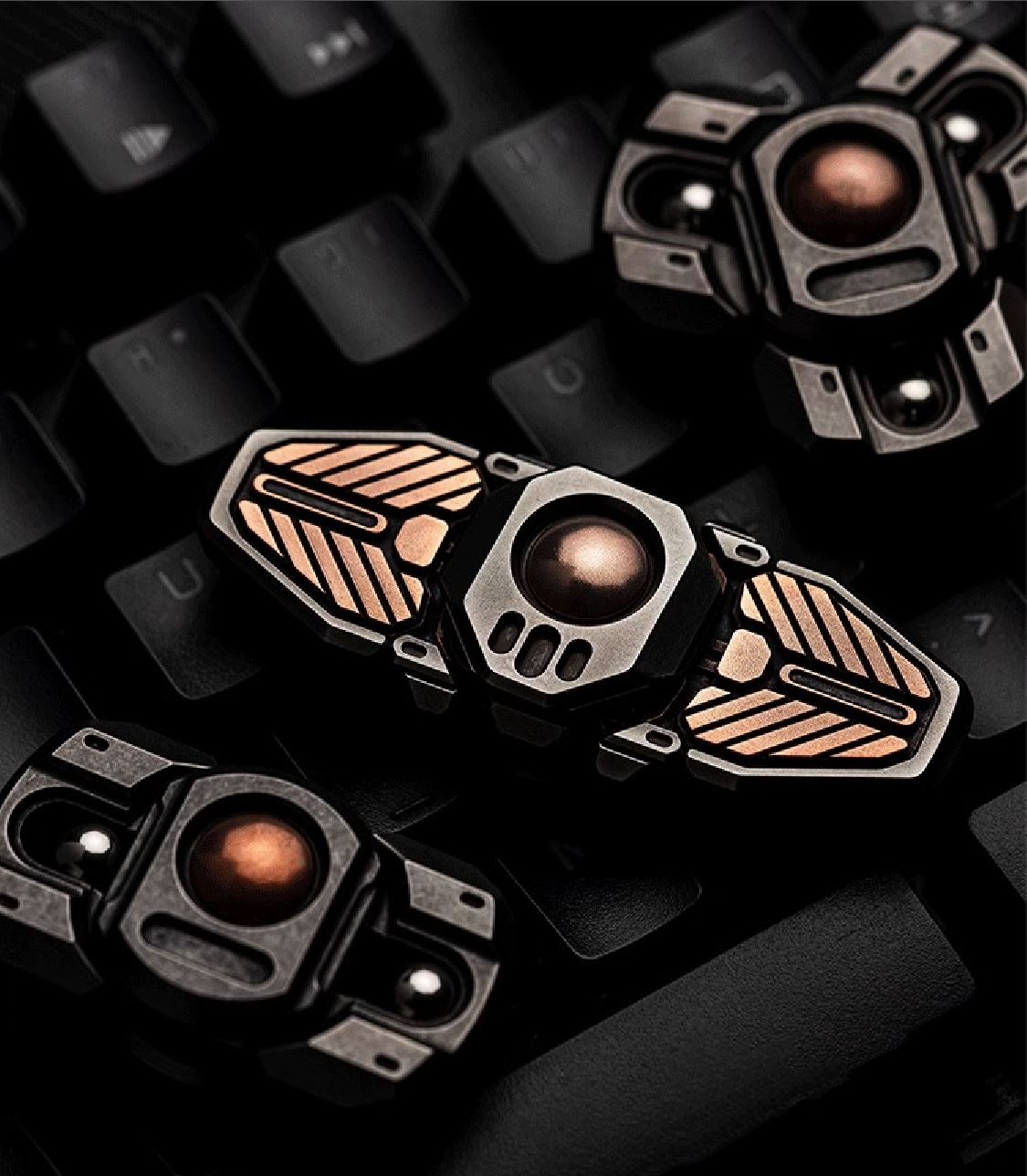 WANWU Courier Mini Robot Stainless Steel Hand Gyro Fidget Spinner | WANWU Courier Mini Robot EDC Hand Spinner | Mini Robot Courier PPB Steel Hand Fidget for Gift & Collection