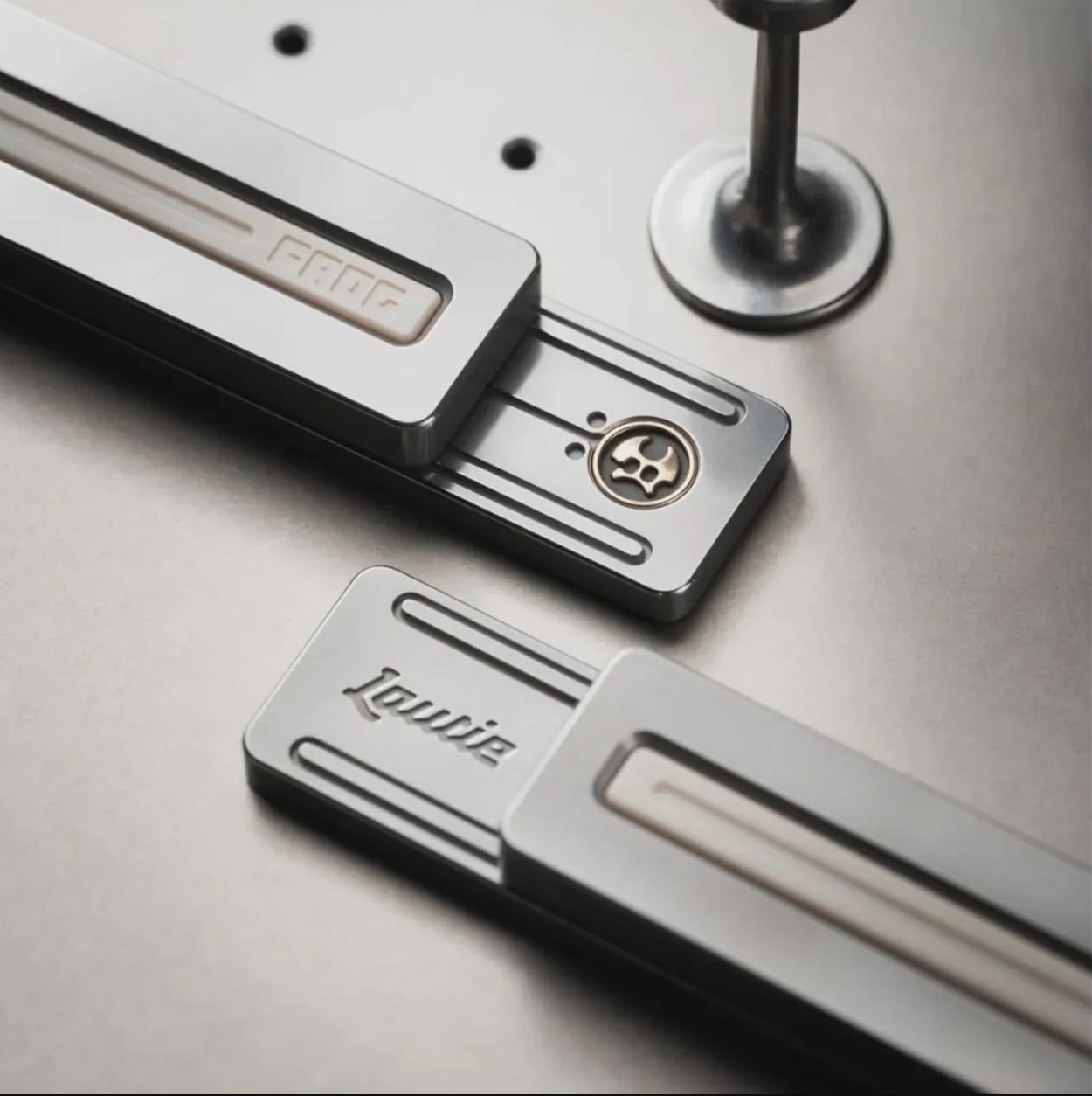 LAUTIE “Frog” Mechanical Fidget Slider | Lautie "Frog" Hand Haptic Slider EDC for Collection & Gift