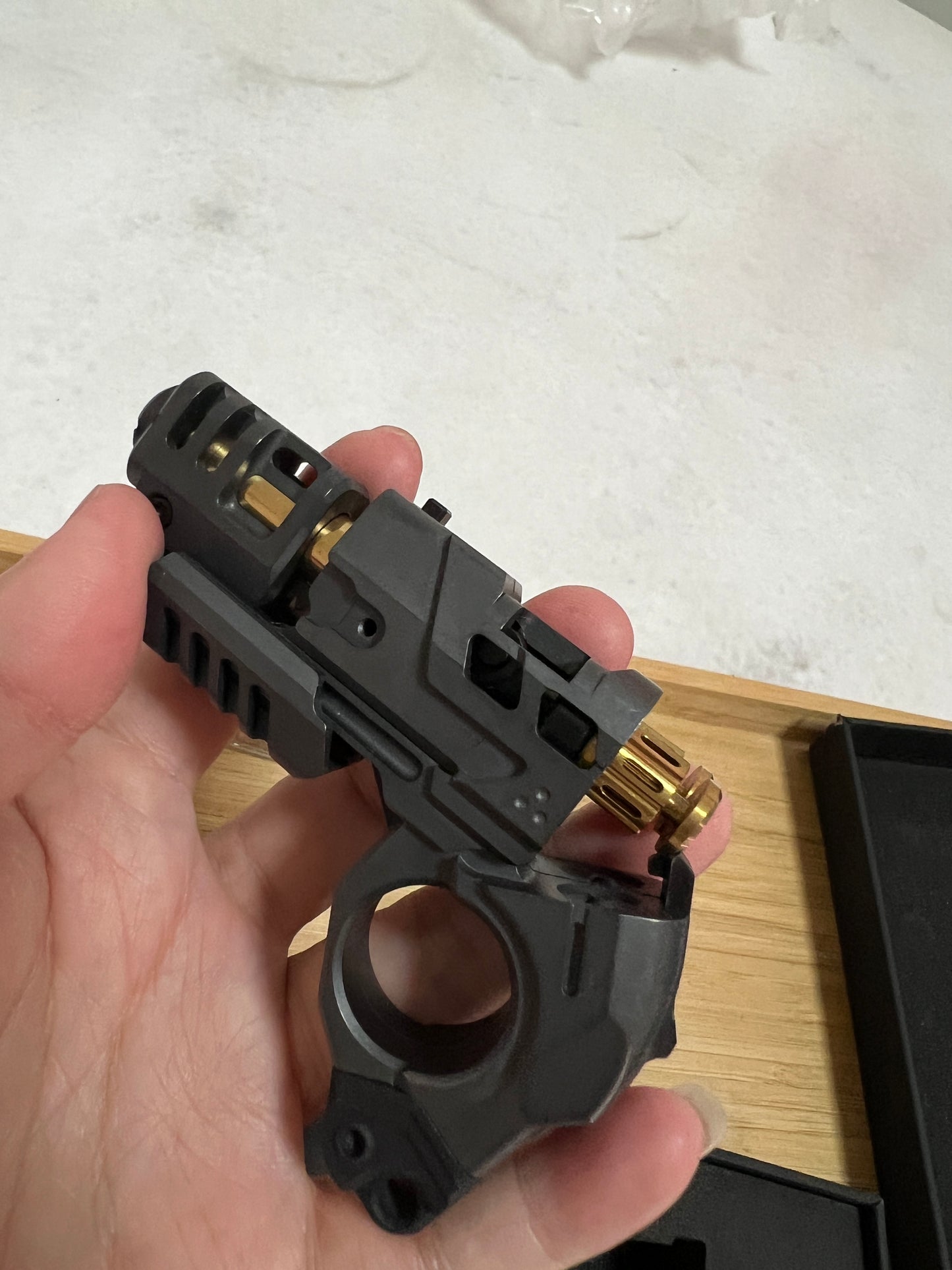 Pre Owned GoBiggeR Punnk Zirconium "Hand Push Slider for Gift & Collection