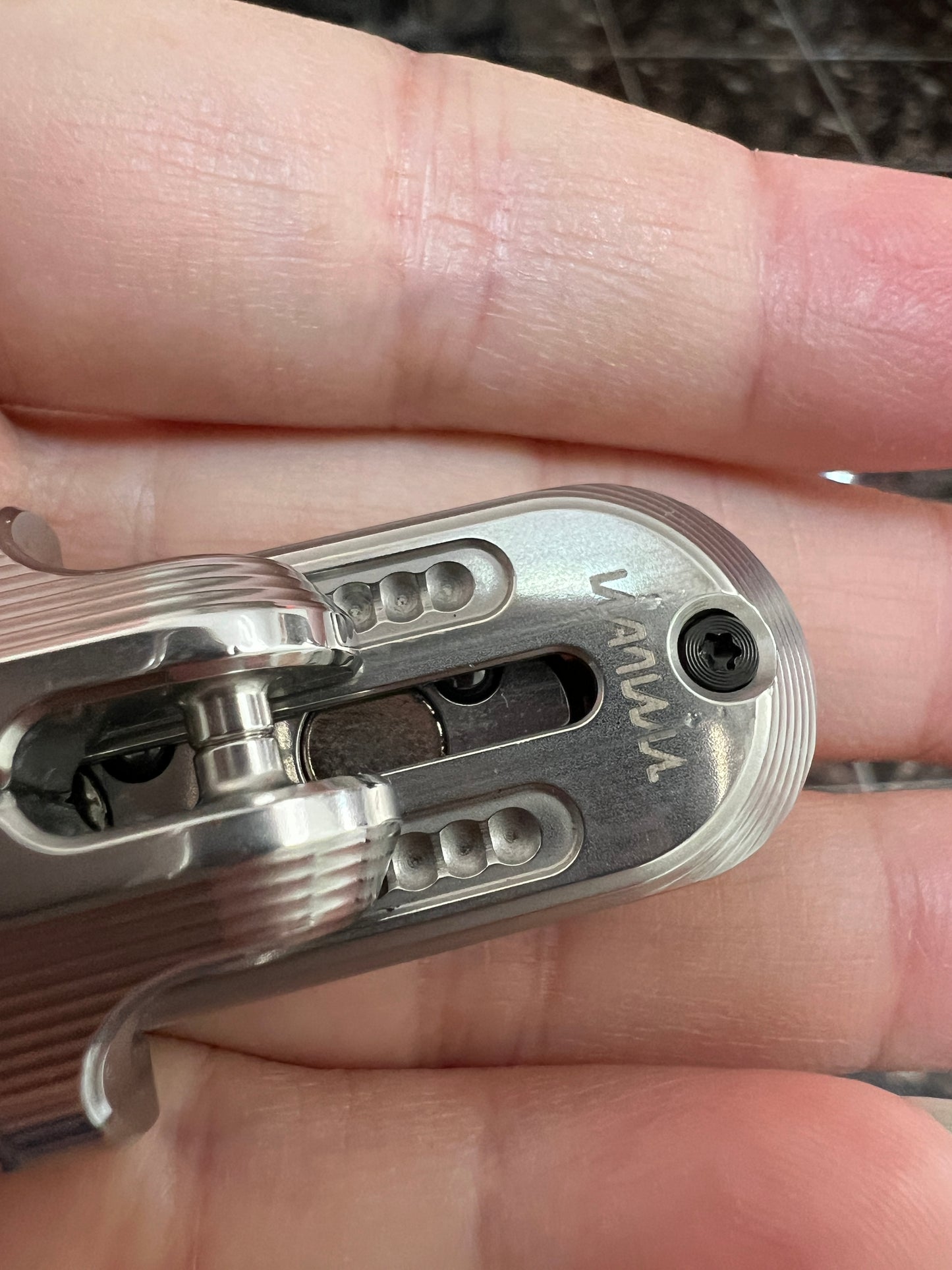Pre Owned WANWU EDC Stainless Steel Exoskeleton Fidget Slider for Collection & Gift